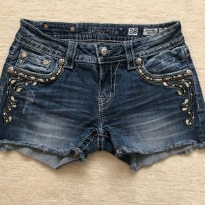 Miss Me shorts, size 28